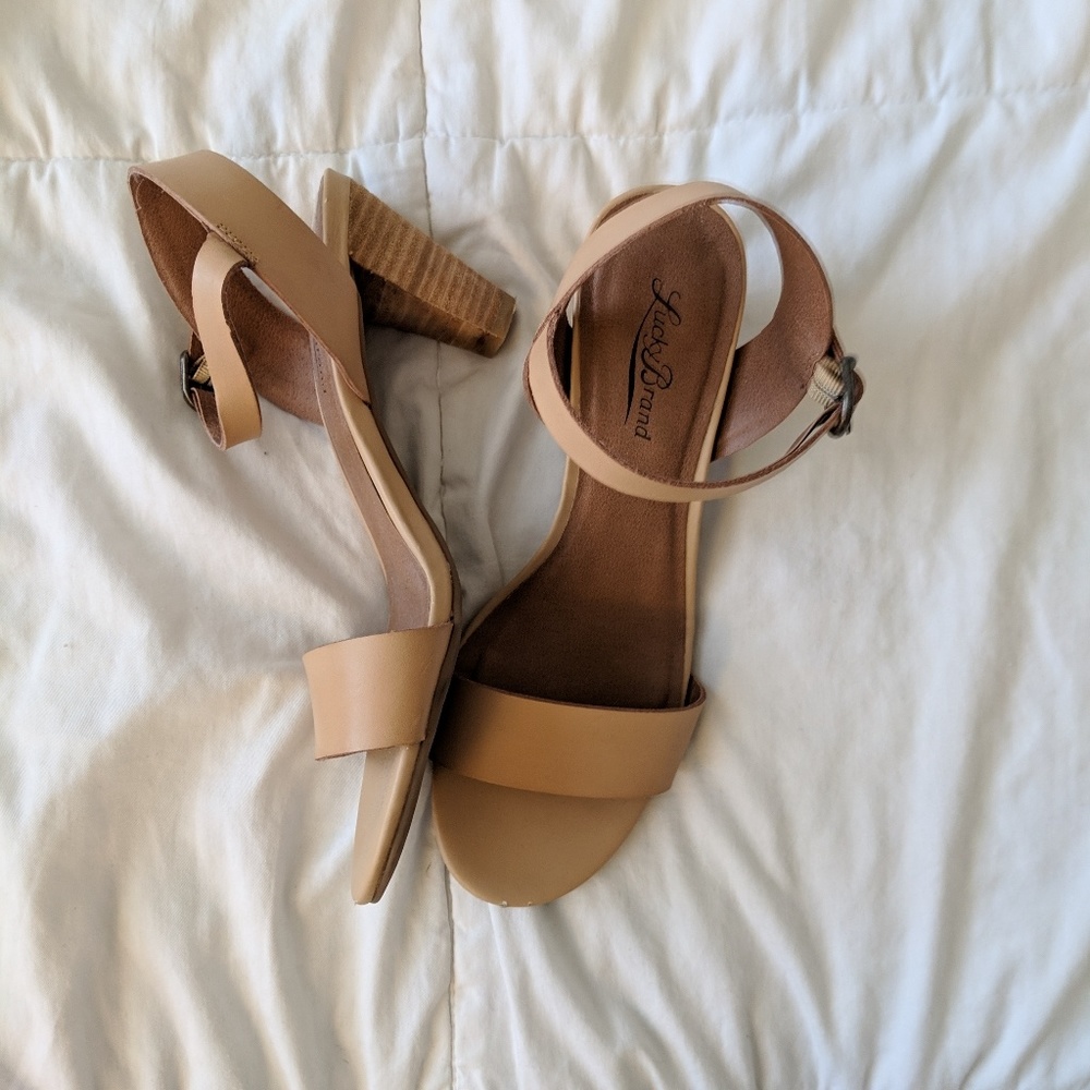 Lucky Brand strappy sandals